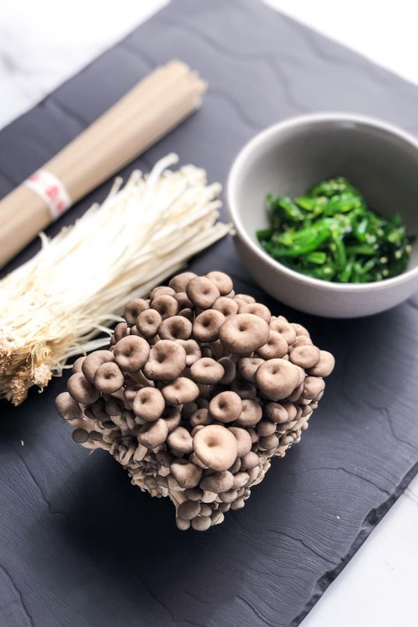 Shimeji Mushrooms, Seaweed, Dry Soba Noodle and enoki mushroom