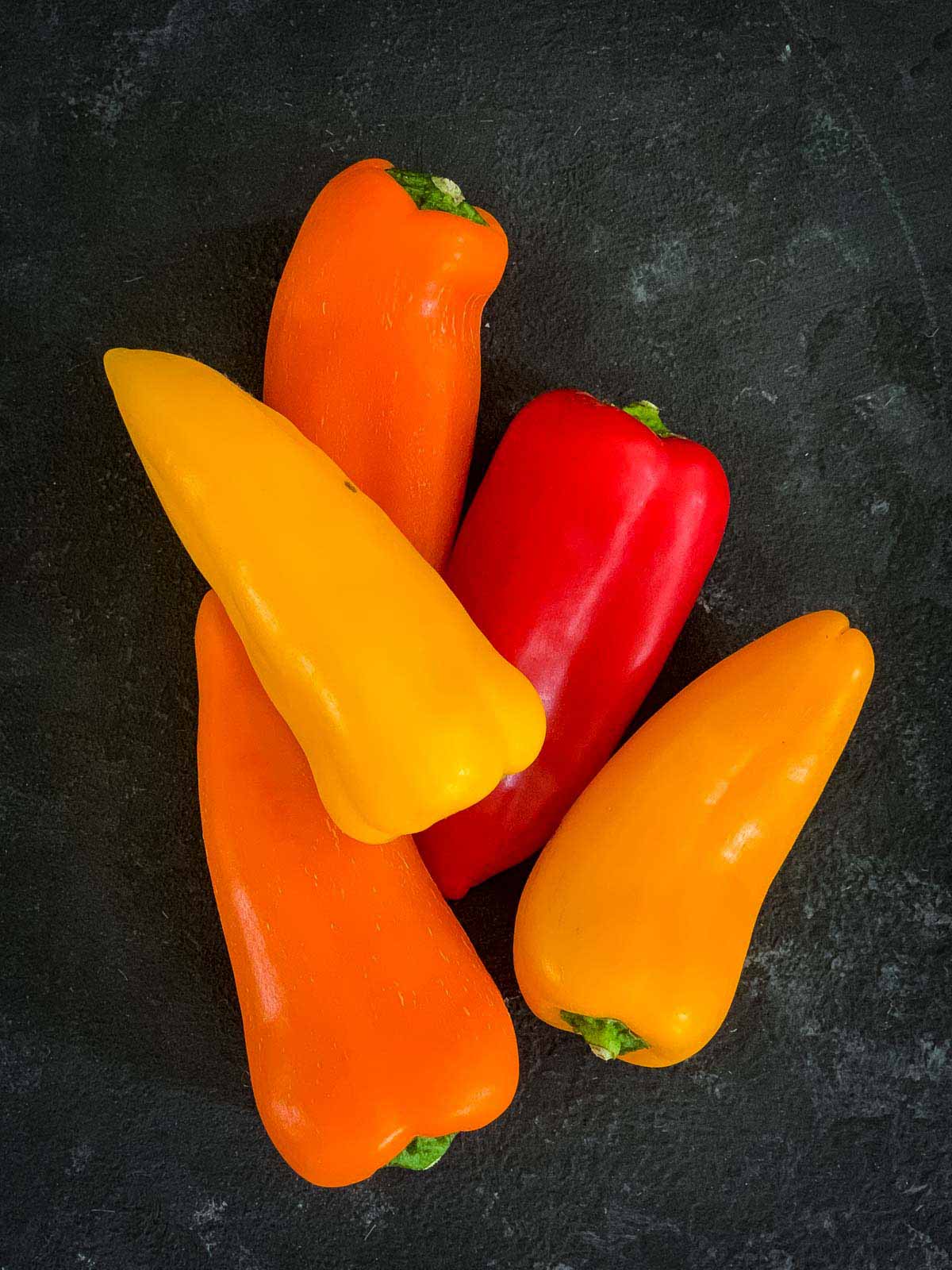 5 Multi coloured Mini bell peppers