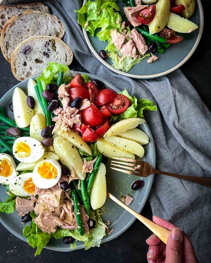 Salad Niçoise (French Salad Recipe with Tuna)